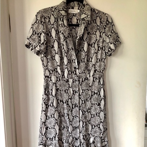 Alc snake print 100 silk dress - Picture 3 of 6
